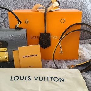 Brand new original Louis Vuitton Spring Street Bag